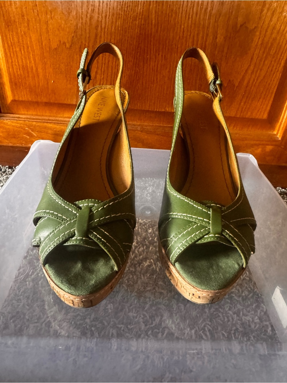 Nine West olive heels size 7
